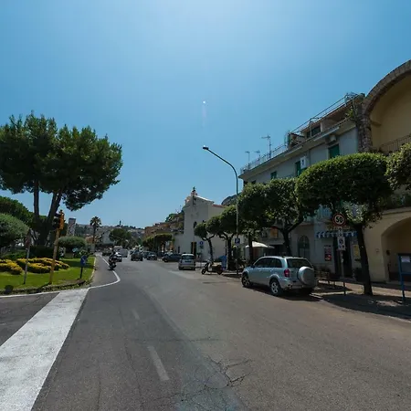 Seros Alojamento de Acomodação e Pequeno-almoço 4*