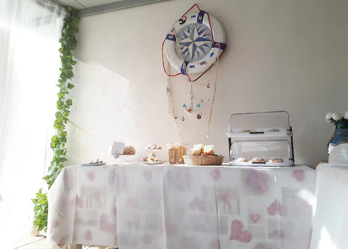 Seros Bed & Breakfast 4*