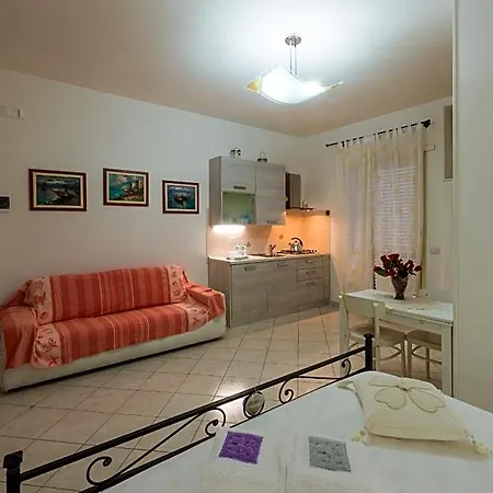 Couette-café Seros 4*
