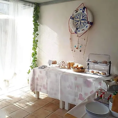 Seros Couette-café 4*