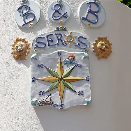 Seros Bed & Breakfast 4*